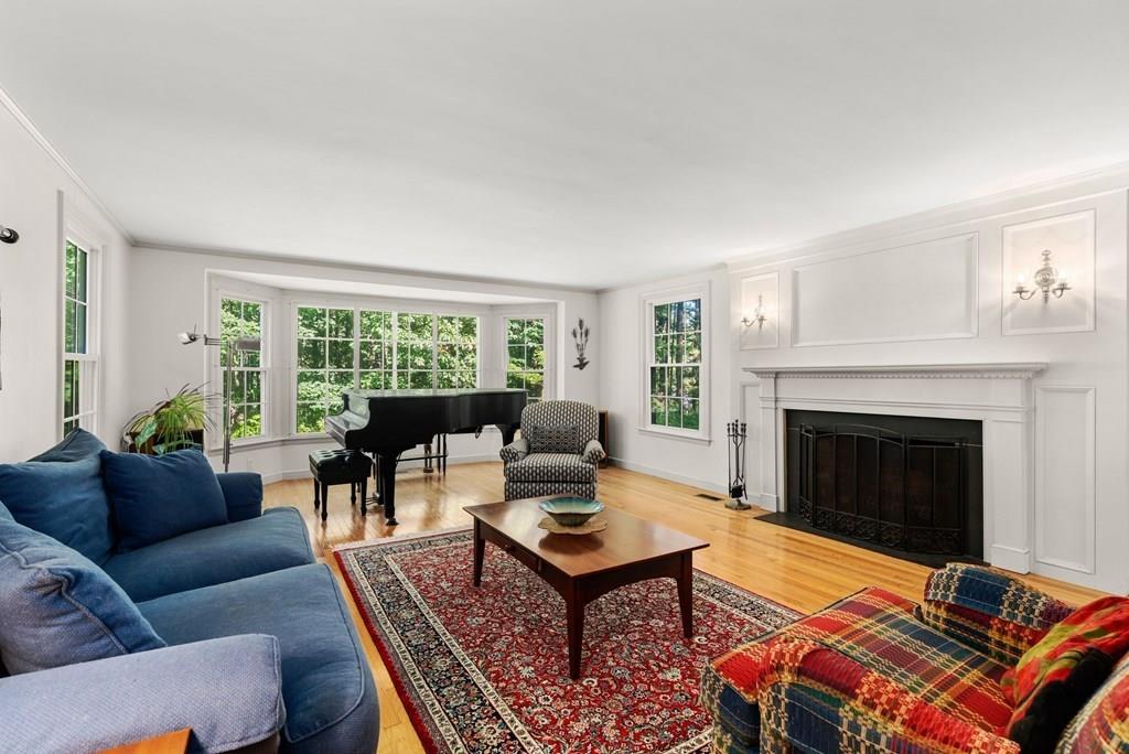 15 Standish Road Wayland, MA 01778 - Photo 3 of 26