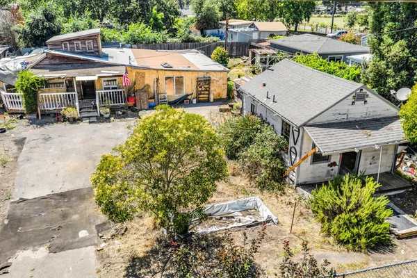 $300,000 | 1129 Fresno Avenue, Santa Rosa, CA 95407