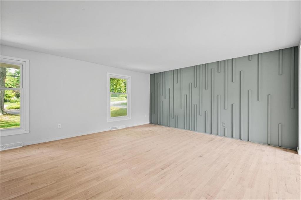 457 Inwood Road Pittsburgh, PA 15237 - Photo 11 of 39 a view of a room with a window