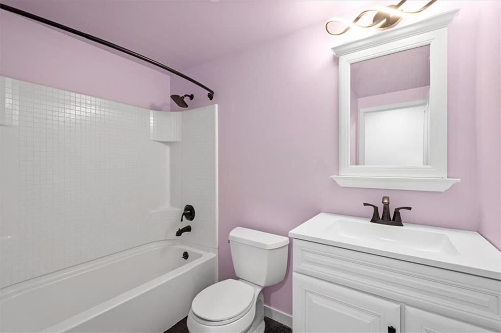 457 Inwood Road Pittsburgh, PA 15237 - Photo 24 of 39 a bathroom with a sink a toilet and shower