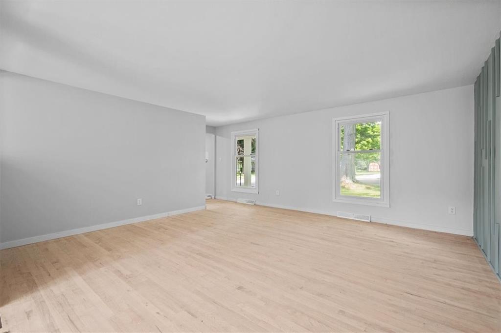 457 Inwood Road Pittsburgh, PA 15237 - Photo 27 of 39 a view of an empty room with a window