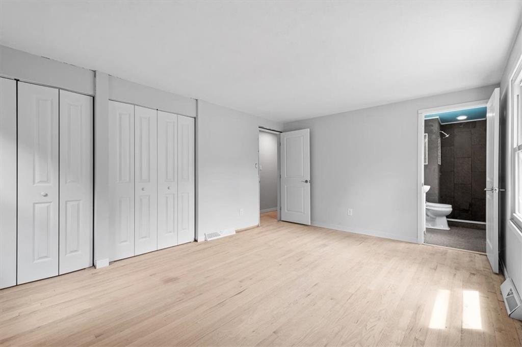 457 Inwood Road Pittsburgh, PA 15237 - Photo 28 of 39 a view of an empty room and closet area