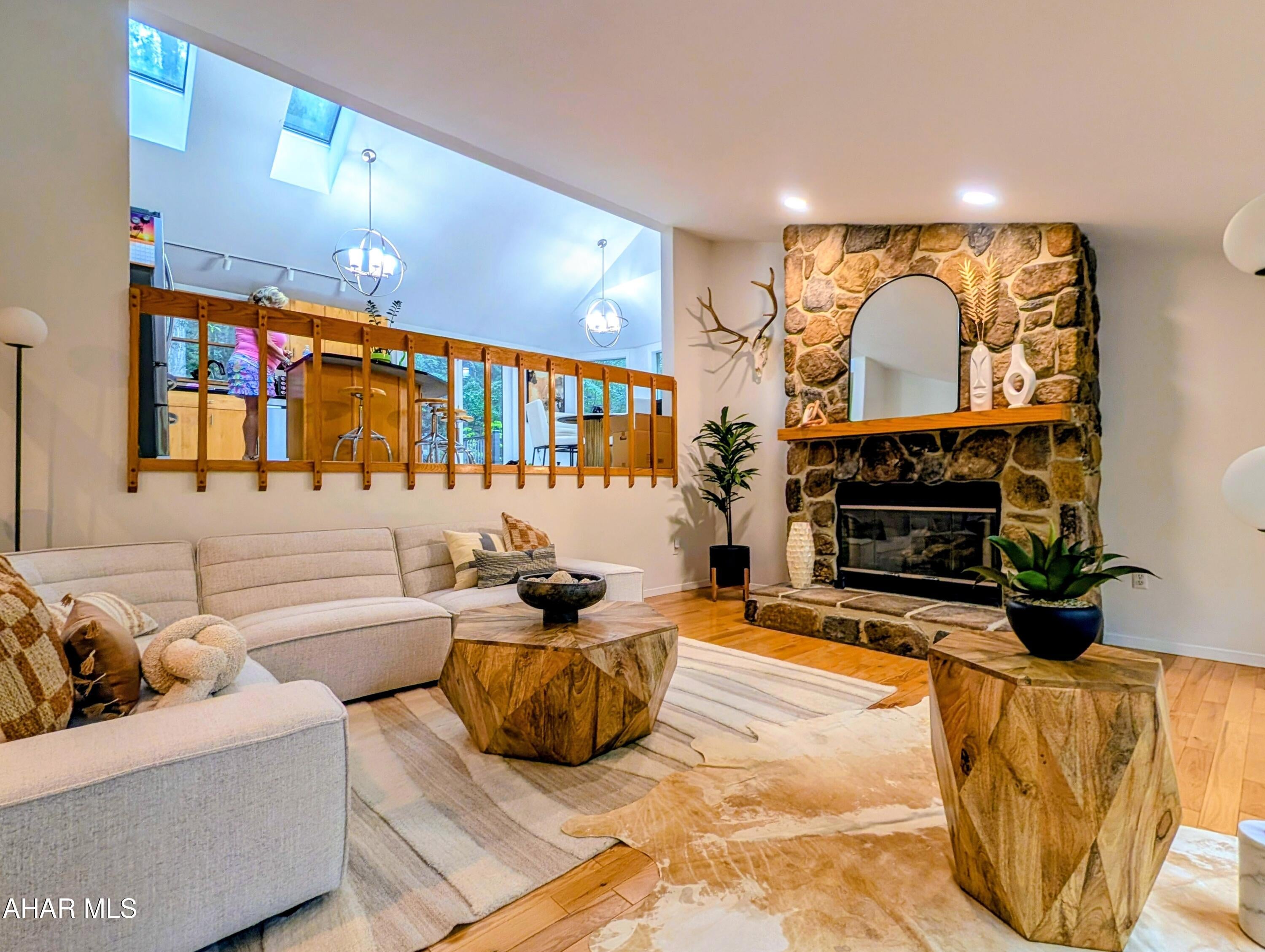 5077 Summit View Road Everett, PA 15537 - Photo 8 of 77 Gallery Image 8