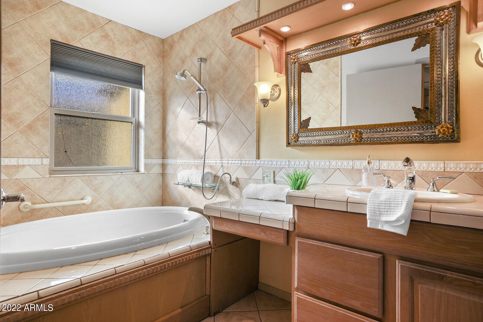 3133 East Flower Street Phoenix, AZ 85016 - Photo 12 of 20 29_3133_E_Flower_St__29_mls