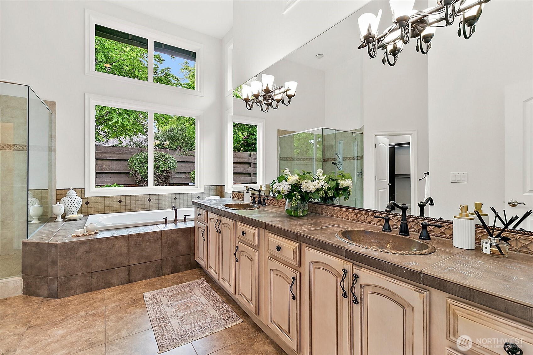 1038 Belfair Road Bellevue, WA 98004 - Photo 23 of 40 Gallery Image 23