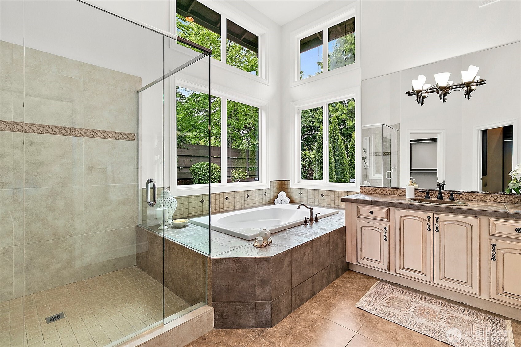 1038 Belfair Road Bellevue, WA 98004 - Photo 24 of 40 Gallery Image 24
