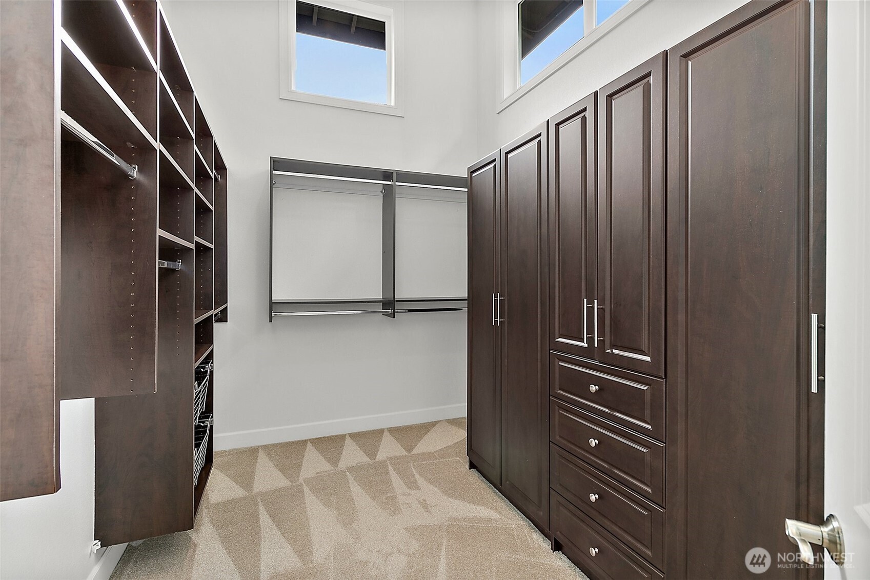 1038 Belfair Road Bellevue, WA 98004 - Photo 25 of 40 Gallery Image 25