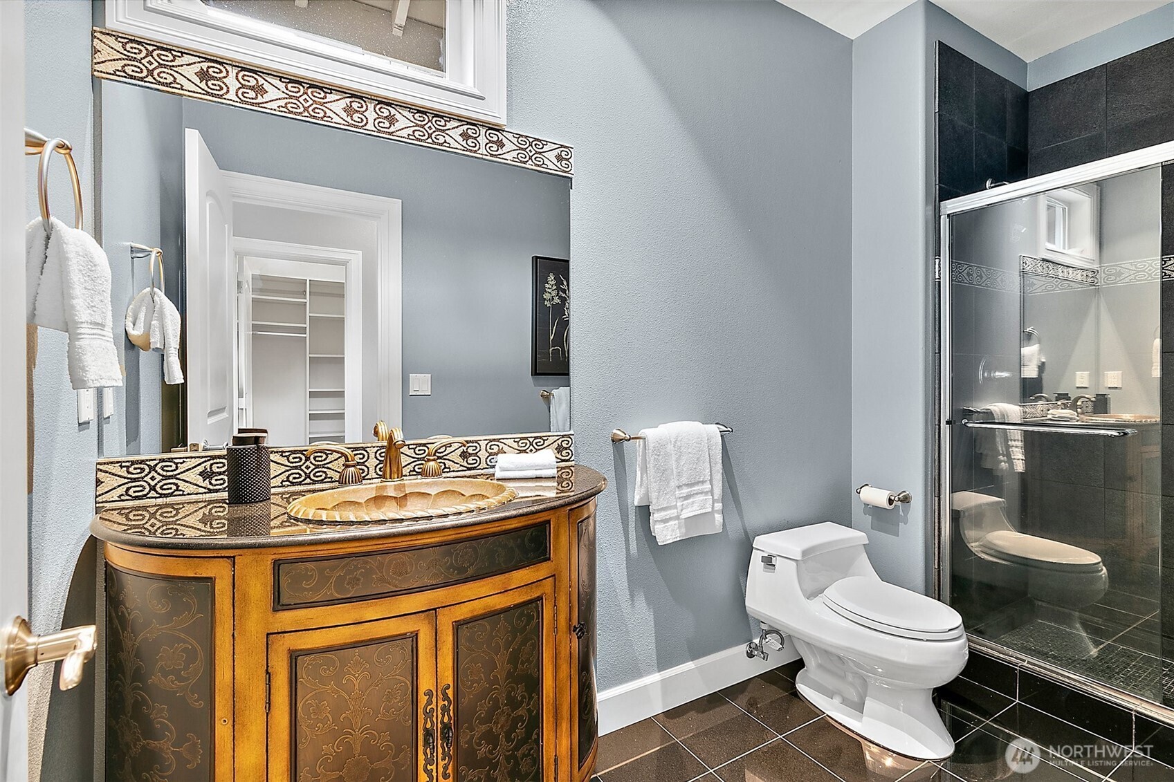 1038 Belfair Road Bellevue, WA 98004 - Photo 28 of 40 Gallery Image 28