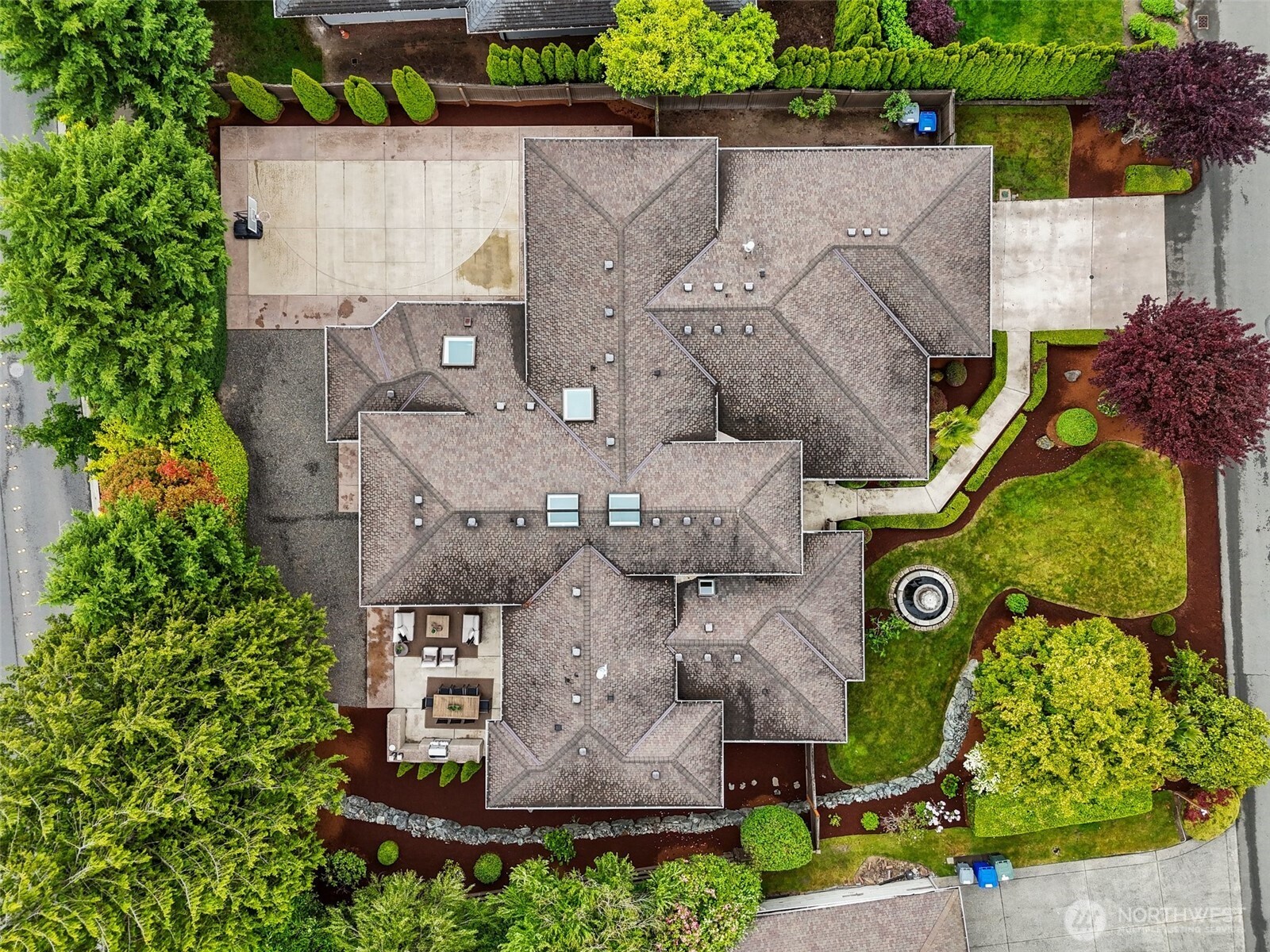 1038 Belfair Road Bellevue, WA 98004 - Photo 37 of 40 Gallery Image 37
