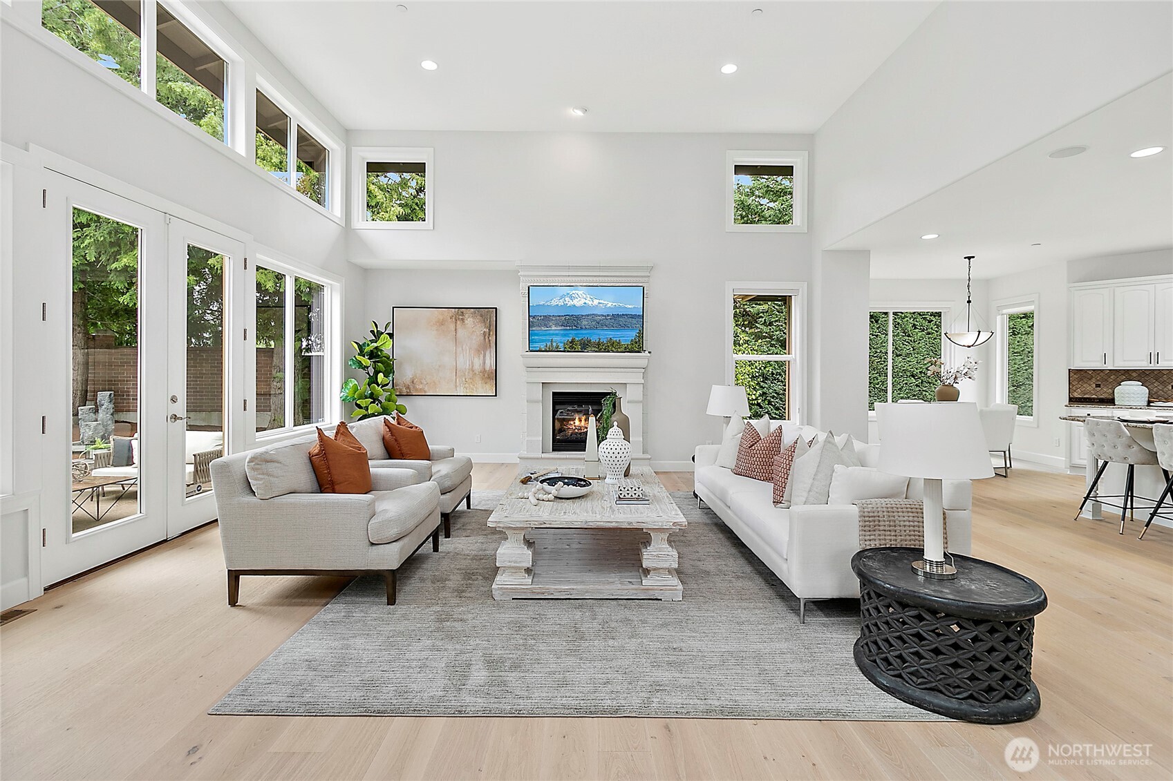 1038 Belfair Road Bellevue, WA 98004 - Photo 5 of 40 Gallery Image 5