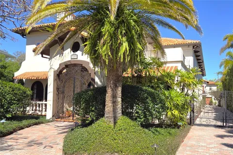 $2,895,000 | 4803 West Woodmere Road, Tampa, FL 33609