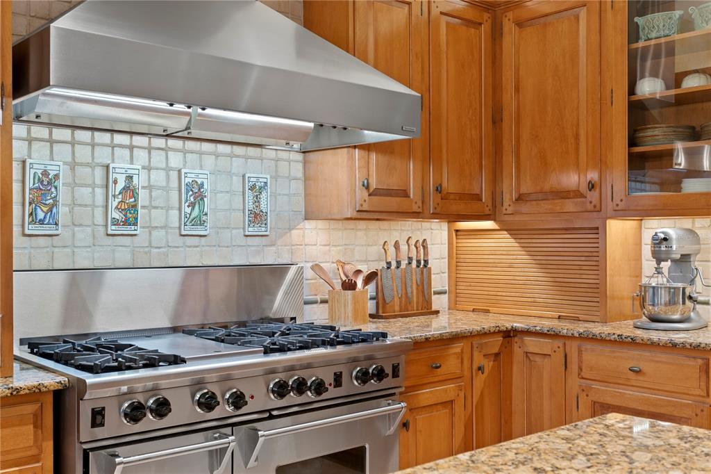 4803 West Woodmere Road Tampa, FL 33609 - Photo 23 of 76