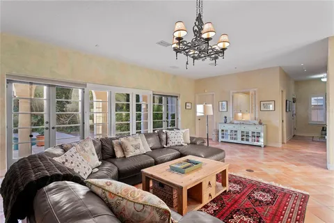 $2,895,000 | 4803 West Woodmere Road, Tampa, FL 33609