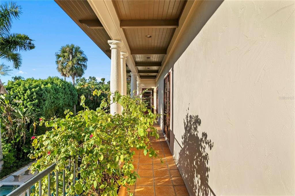 4803 West Woodmere Road Tampa, FL 33609 - Photo 47 of 76