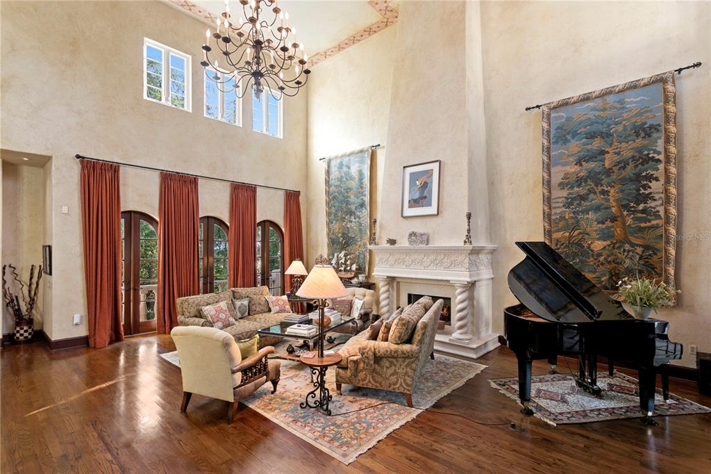 4803 West Woodmere Road Tampa, FL 33609 - Photo 7 of 76