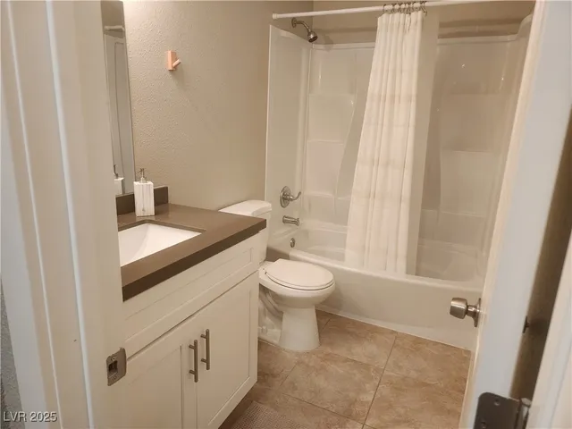 $1,650 | 8804 River Pines Court, Unit 202, Las Vegas, NV 89117