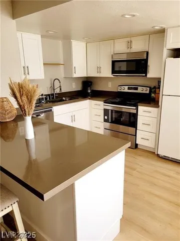 $1,650 | 8804 River Pines Court, Unit 202, Las Vegas, NV 89117