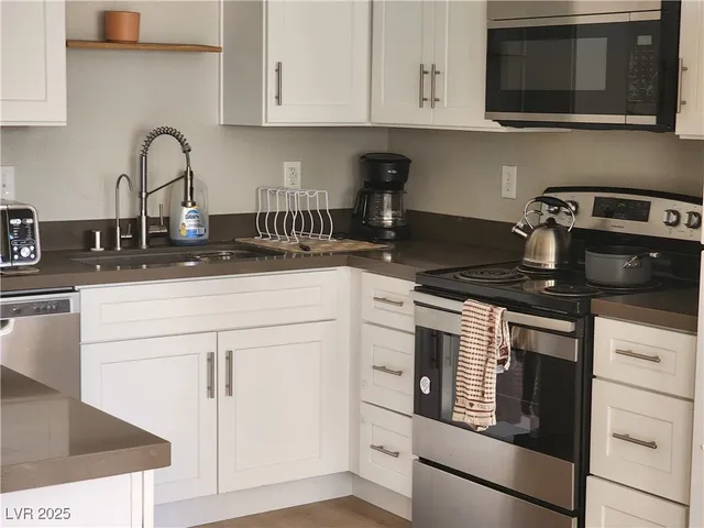 $1,650 | 8804 River Pines Court, Unit 202, Las Vegas, NV 89117