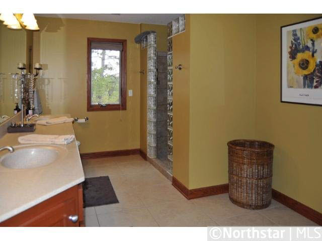 816 Amble Road Shoreview, MN 55126 - Photo 11 of 18 Gallery Image 11