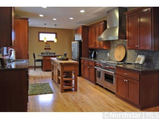 816 Amble Road Shoreview, MN 55126 - Photo 2 of 18 Gallery Image 2
