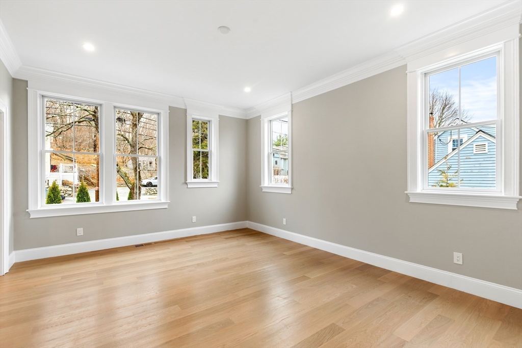 320 Concord Avenue Lexington, MA 02421 - Photo 17 of 40 an empty room with windows