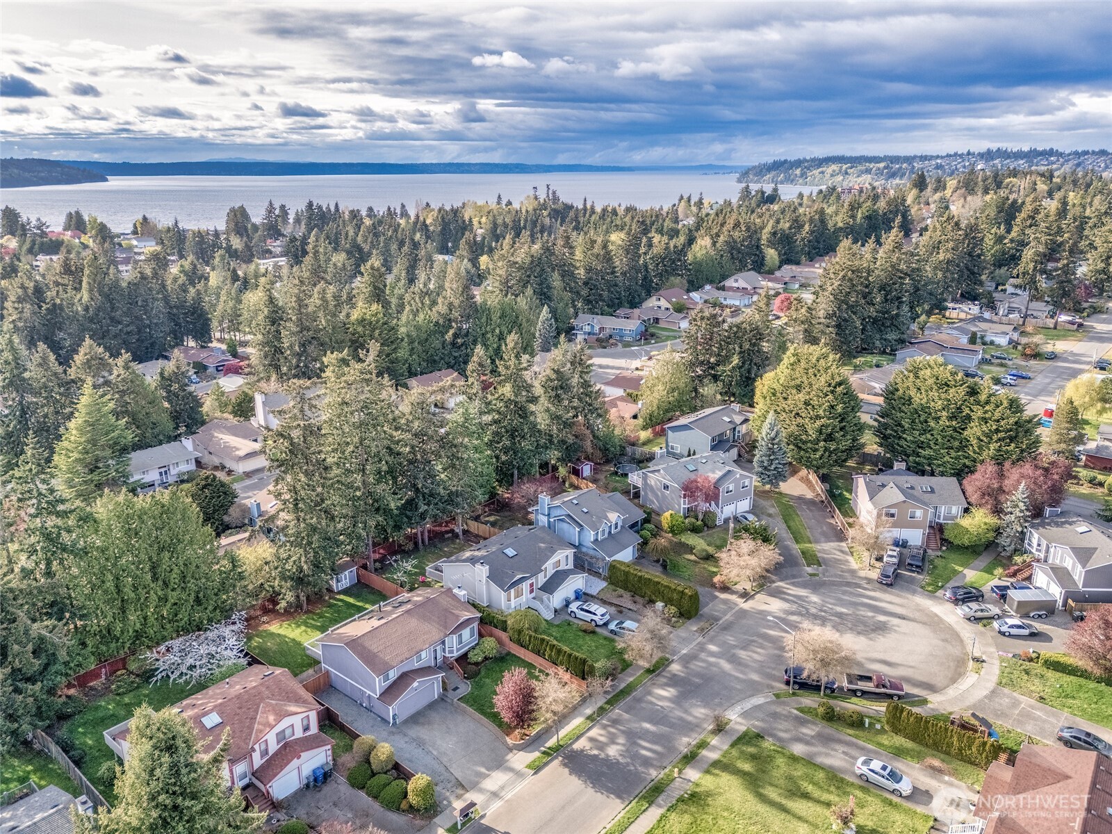 24941 13th Place South Des Moines, WA 98198 - Photo 12 of 33