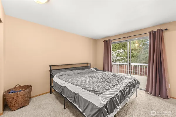 $750,000 | 24941 13th Place South, Des Moines, WA 98198