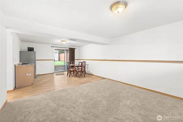 $750,000 | 24941 13th Place South, Des Moines, WA 98198