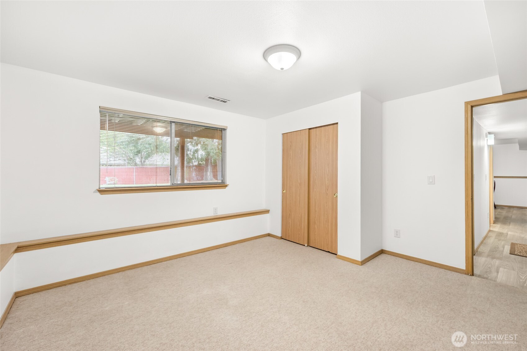24941 13th Place South Des Moines, WA 98198 - Photo 31 of 33