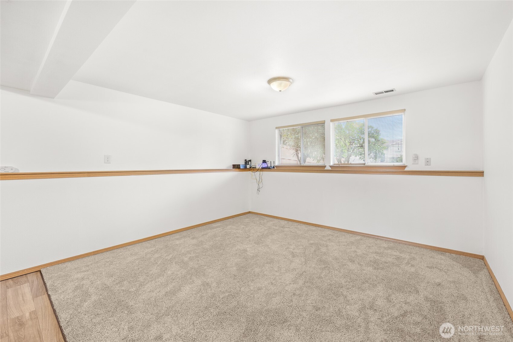 24941 13th Place South Des Moines, WA 98198 - Photo 32 of 33
