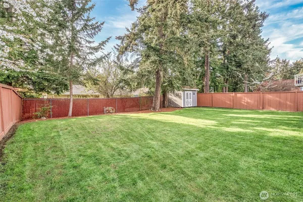 $750,000 | 24941 13th Place South, Des Moines, WA 98198