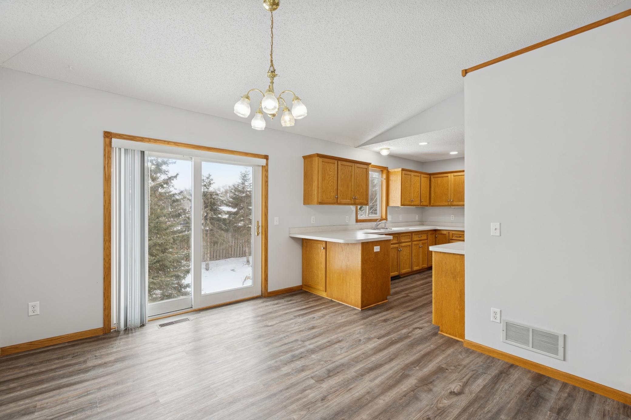 211 7th Street South Winsted, MN 55395 - Photo 7 of 34