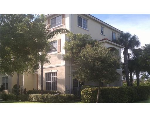4529 Danson Way Delray Beach, FL 33445 - Photo 1 of 14 Primary Photo