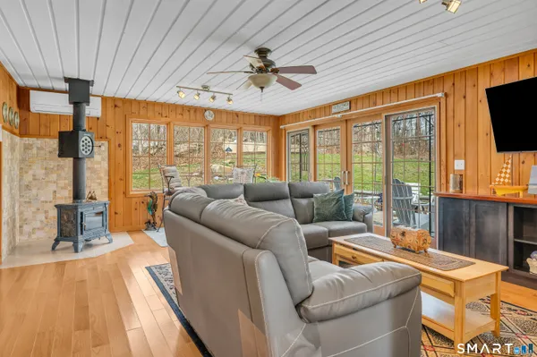 $4,000 | 51 West Lake Avenue, Guilford, CT 06437