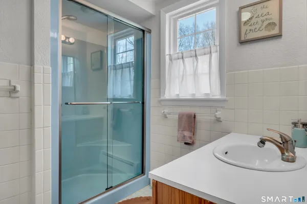 $4,000 | 51 West Lake Avenue, Guilford, CT 06437