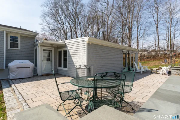 $3,800 | 51 West Lake Avenue, Guilford, CT 06437