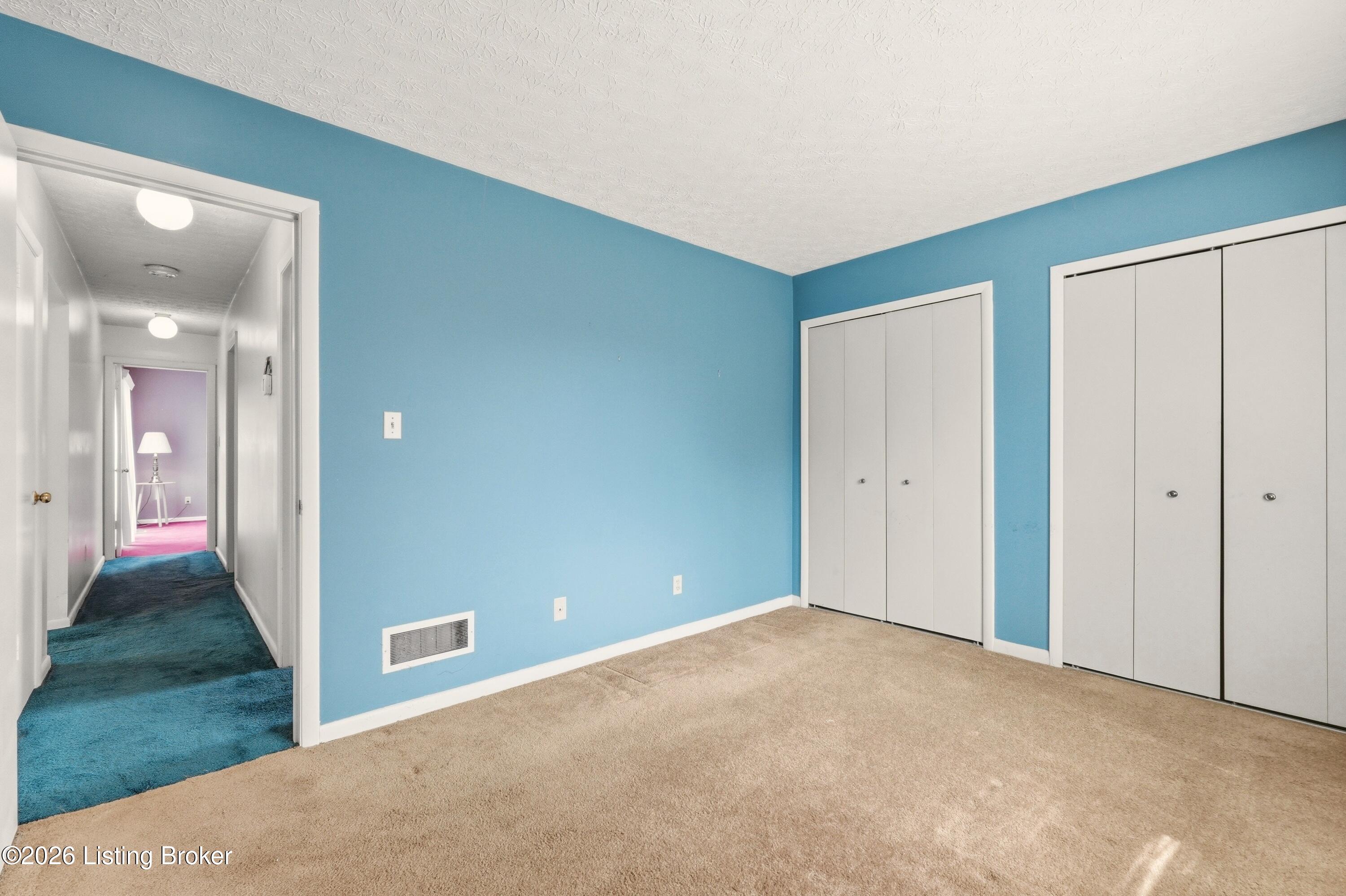 7317 Ridge Creek Road Louisville, KY 40291 - Photo 22 of 42 24_7317ridgecreek_louisvillerealestateme