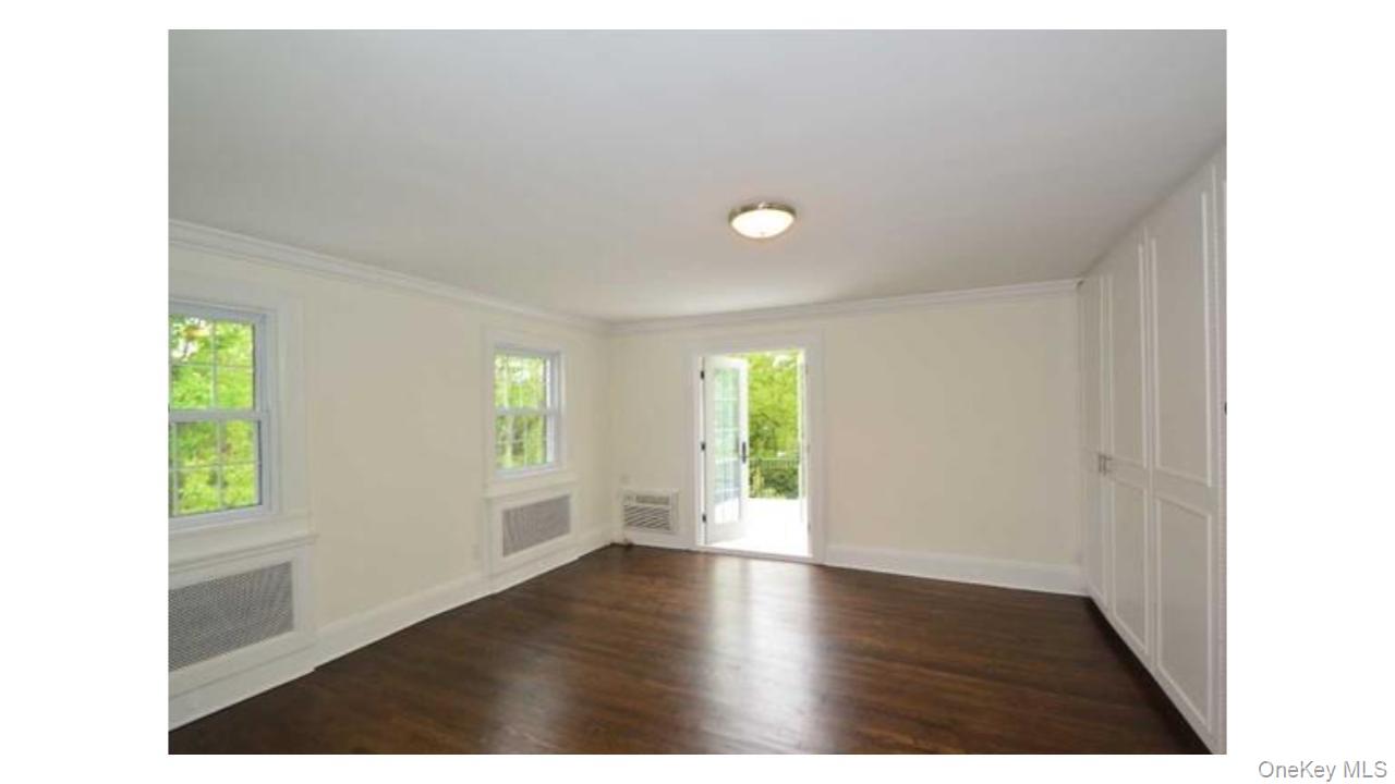 2 Arleigh Road Great Neck, NY 11021 - Photo 15 of 22 Gallery Image 15