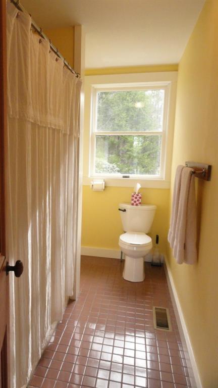 148 Wadsworth Point Road Friendship, ME 04547 - Photo 19 of 33 1st floor full bathroom.