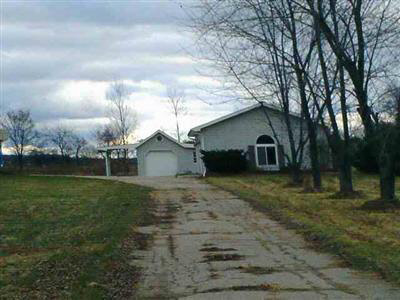 8078 Sheridan Road New Lothrop, MI 48460 - Photo 2 of 3 20179161-1.JPG