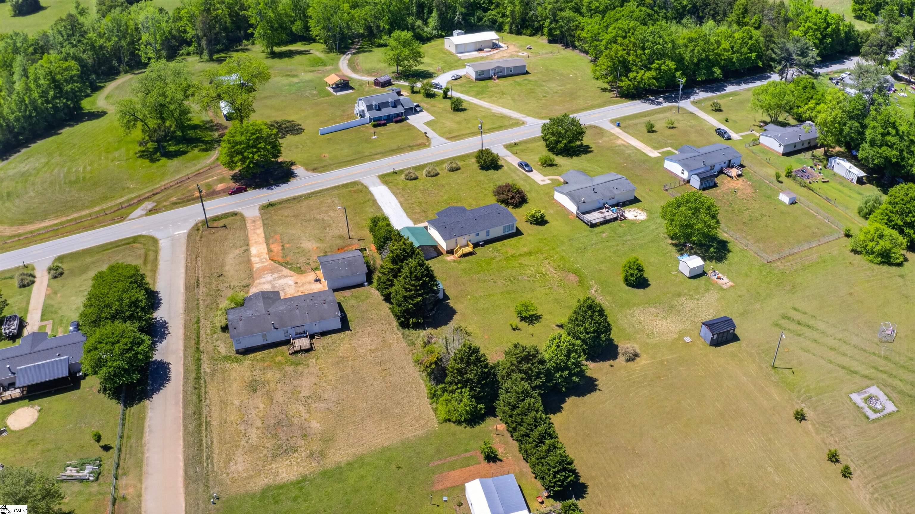 3589 Neely Ferry Road Laurens, SC 29360 - Photo 36 of 49