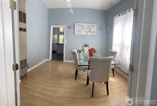 1414 East Fir Street Seattle, WA 98122 - Photo 24 of 30 a workspace with furniture and window