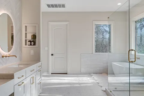 $1,999,999 | 999 Enchanted Oaks Drive, Driftwood, TX 78619