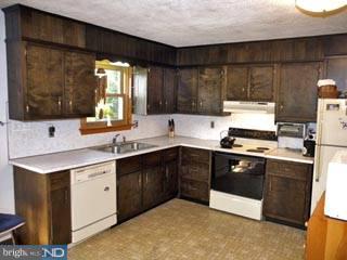 1514 Temple Road Pottstown, PA 19465 - Photo 3 of 6
