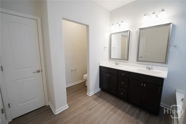 $2,400 | 142 Cumberland Way, Savannah, GA 31407