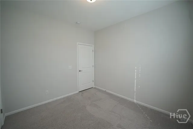 $2,400 | 142 Cumberland Way, Savannah, GA 31407