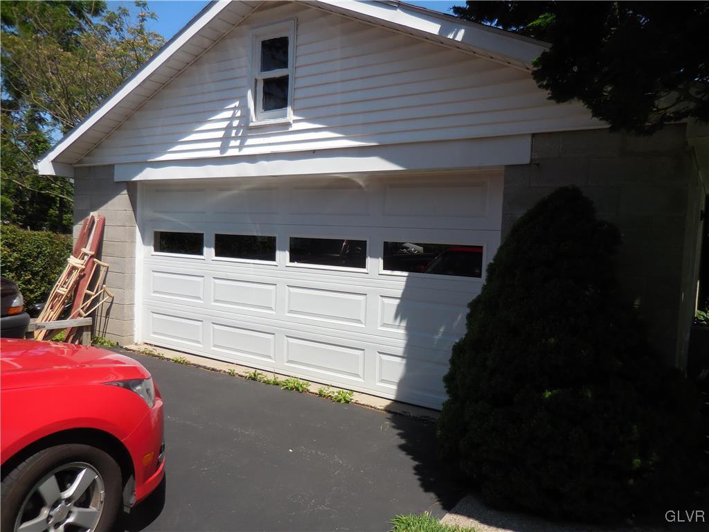 3439 Carter Road Bethlehem, PA 18020 - Photo 2 of 4 Gallery Image 2