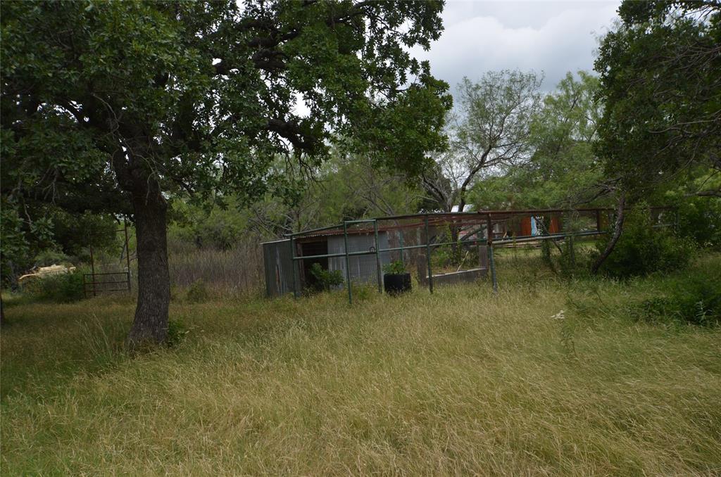 334 Cook Road Jacksboro, TX 76458 - Photo 20 of 21 Animal shed