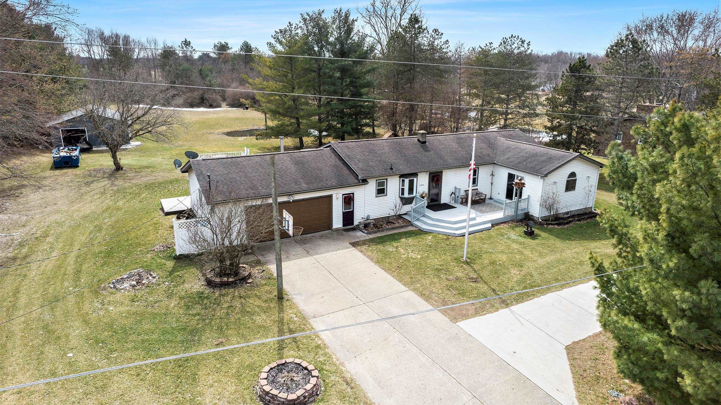 6362 Lucas Road Flint, MI 48506 - Photo 1 of 38