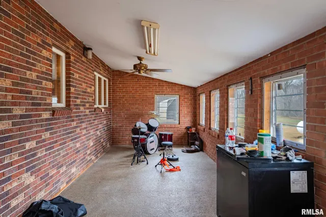 $139,000 | 1720 Camp Cedar Point Lane, Makanda, IL 62958